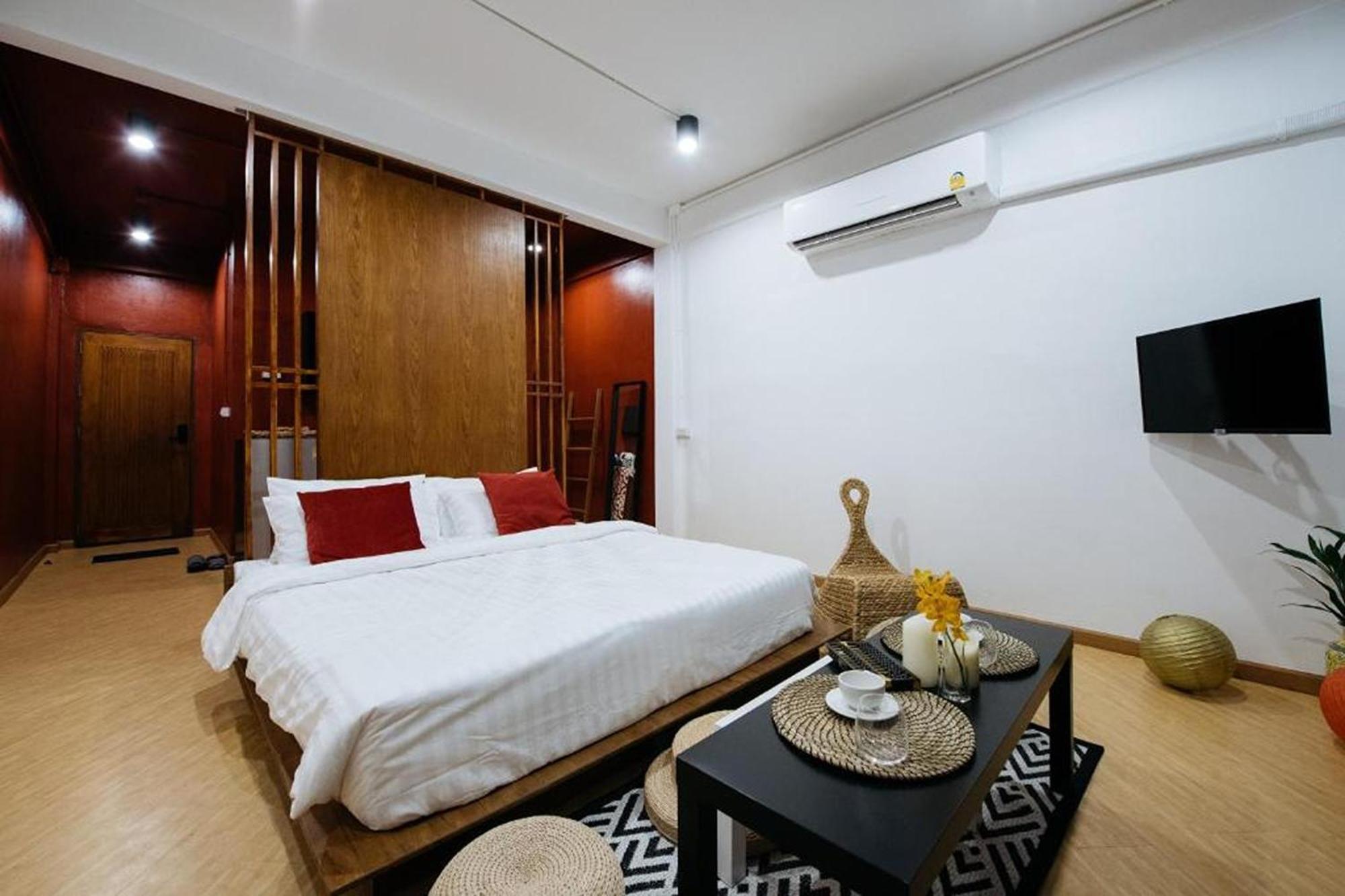 WanderWonder Bed and Breakfast Bangkok Buitenkant foto